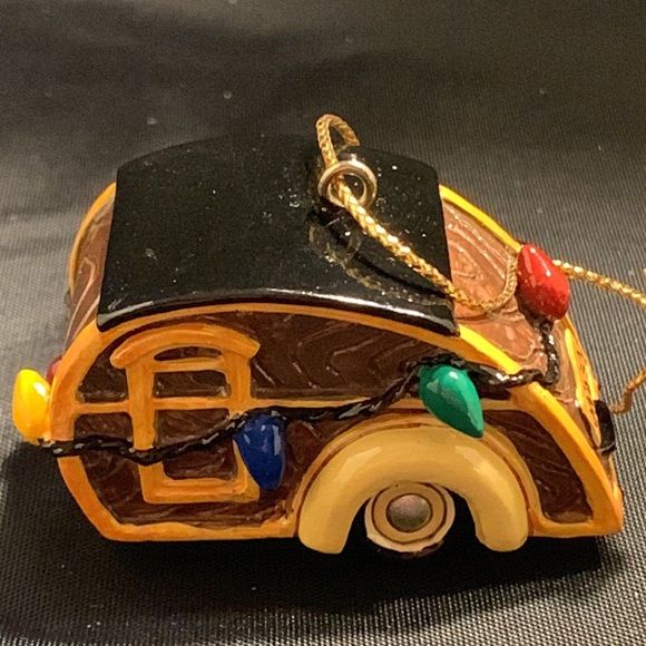 🎄Christmas Woodie & Travel Trailer Ornaments (Set of 2) - Picture 7 of 13